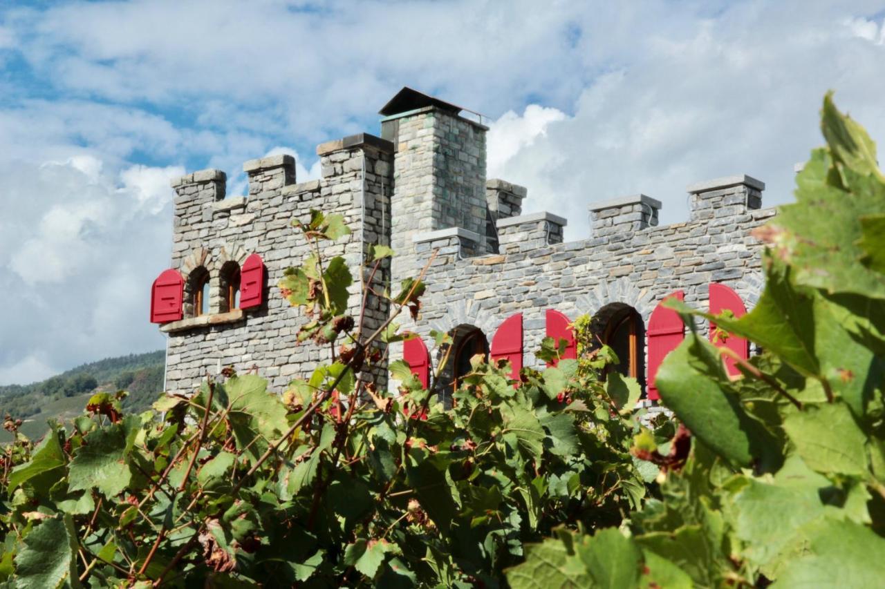 Castel De Daval Bed & Breakfast Сиере Екстериор снимка