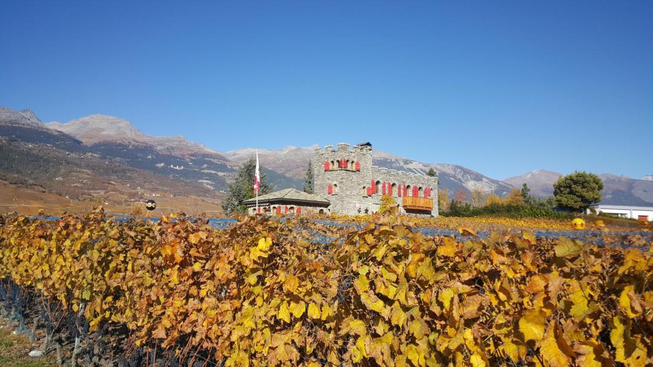 Castel De Daval Bed & Breakfast Сиере Екстериор снимка