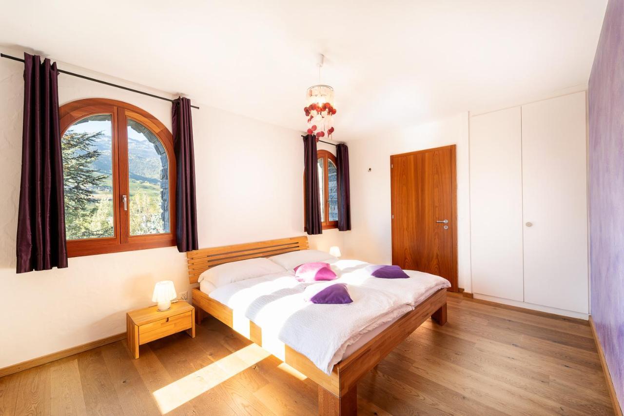 Castel De Daval Bed & Breakfast Сиере Екстериор снимка