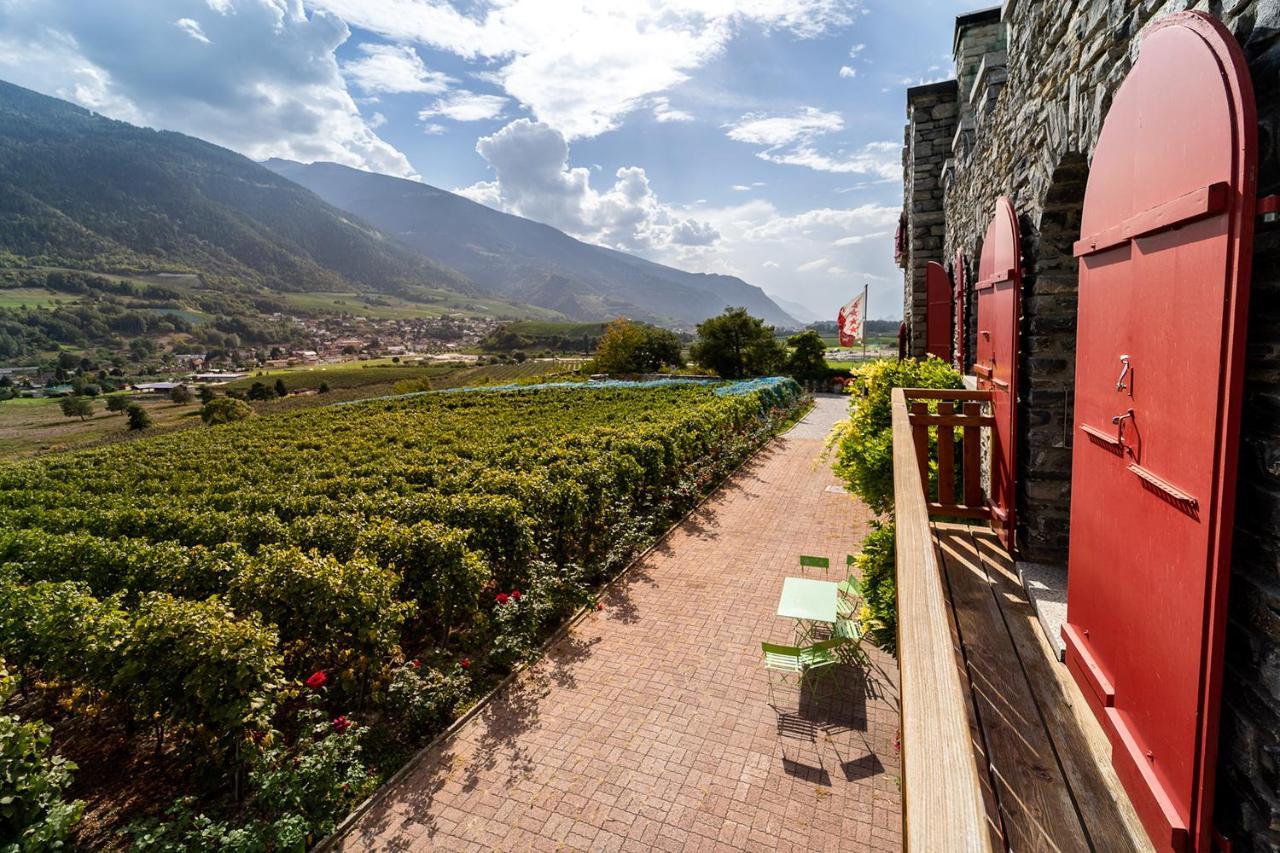 Castel De Daval Bed & Breakfast Сиере Екстериор снимка
