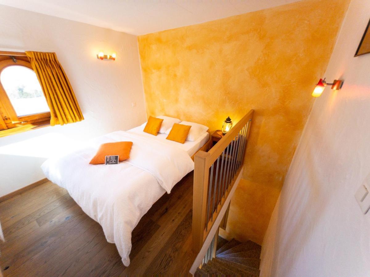Castel De Daval Bed & Breakfast Сиере Екстериор снимка