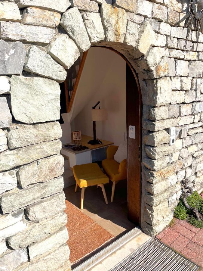 Castel De Daval Bed & Breakfast Сиере Екстериор снимка